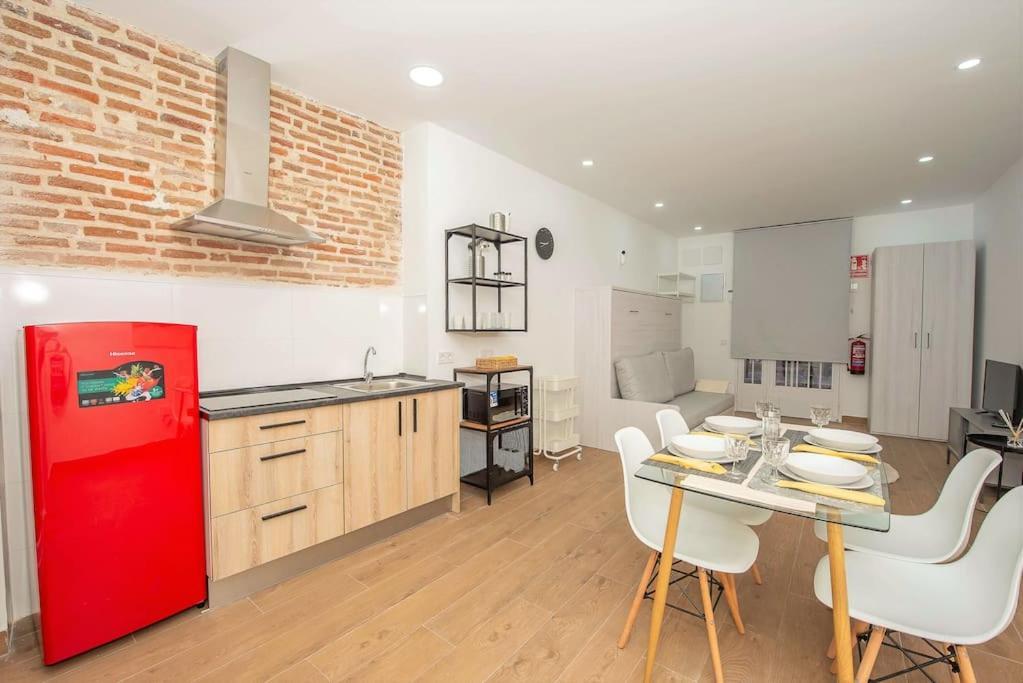 Estudio En Palacio La Latina มาดริด ภายนอก รูปภาพ